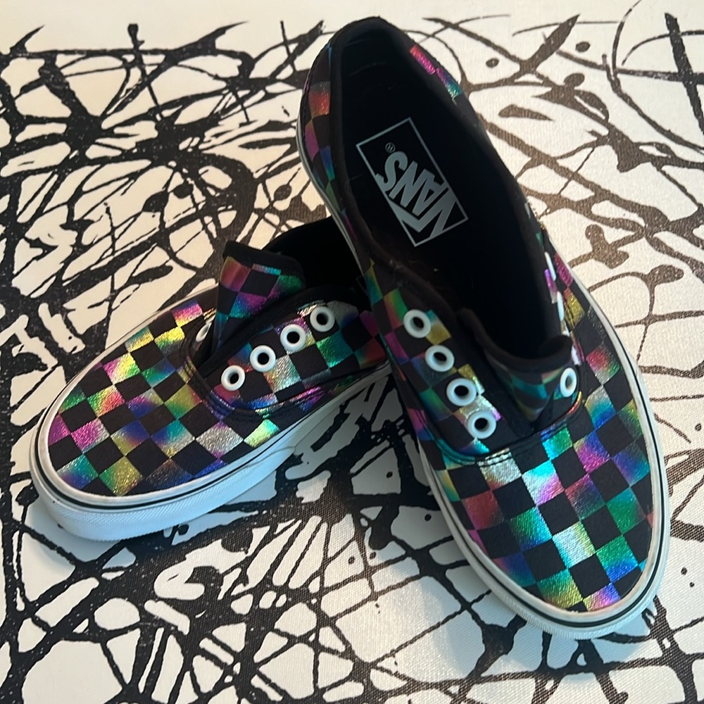 🎯VANS•METALLIC CHECKERBOARD LOW TOP LACE UP•SIZE M4|W5.5|EUR35